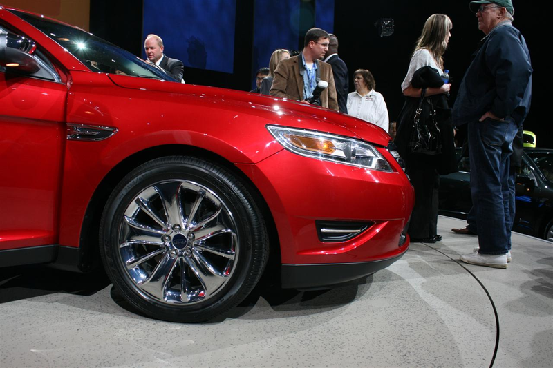 Illustration for article titled Top Ten 2009 Detroit Auto Show Galleries: Day One